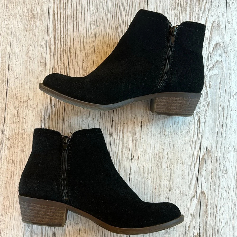Kenzie Gazelle Black Suede Ankle Booties size 7 - Picture 4 of 8